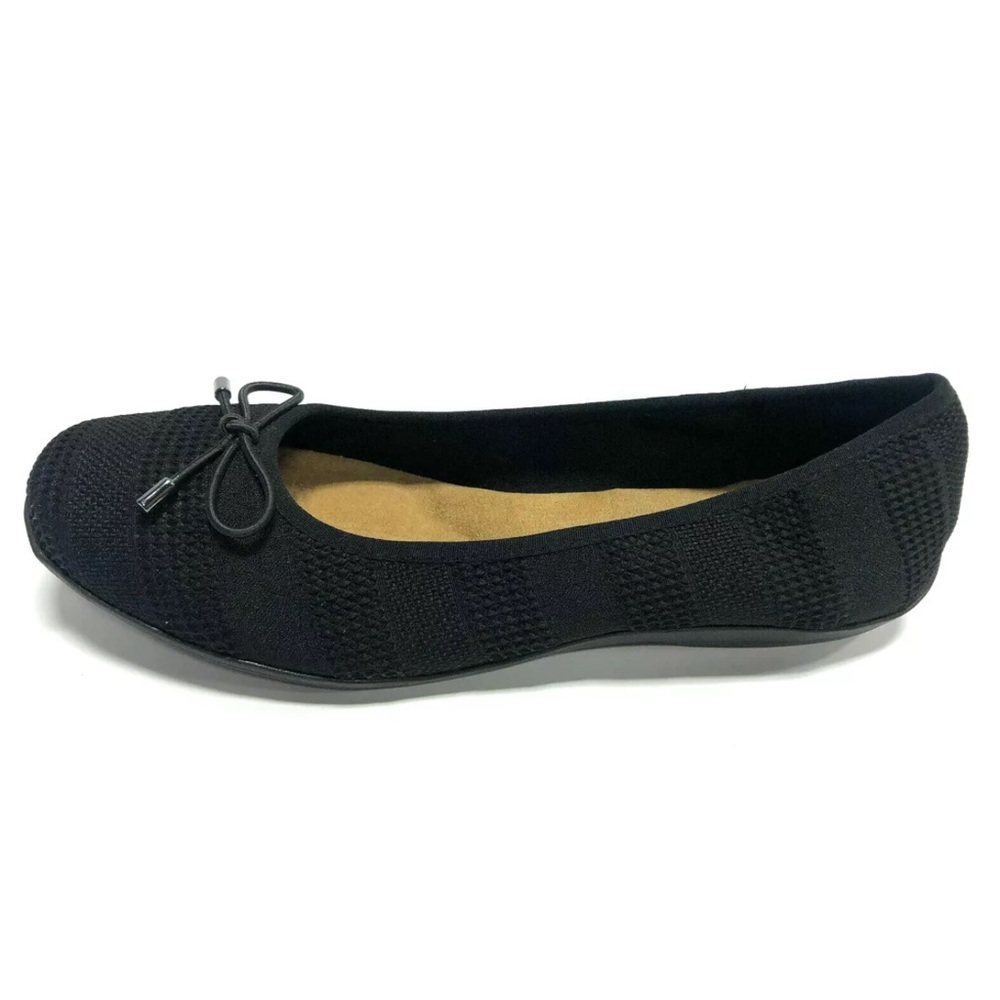 Soft Style Women’s Heartbreaker Flats Black, Size 9 M